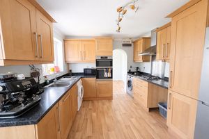 Kitchen- click for photo gallery